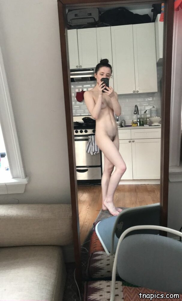 Lily Mo Sheen nude 12