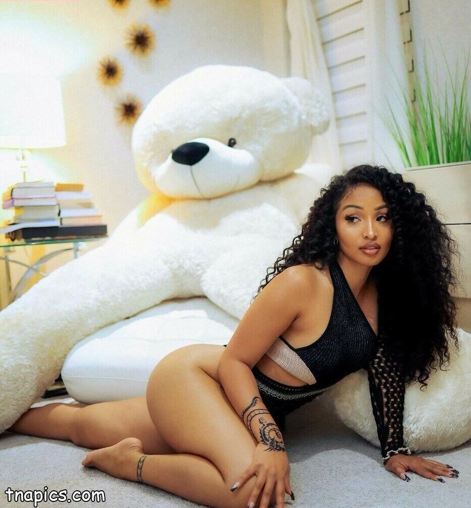 Shenseea Nude 4