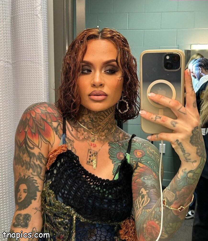 Kehlani Nude Leaks 47